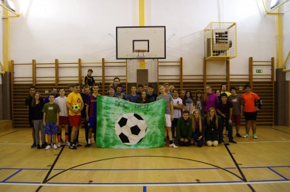 FOTBALOVÁ NOC DEN